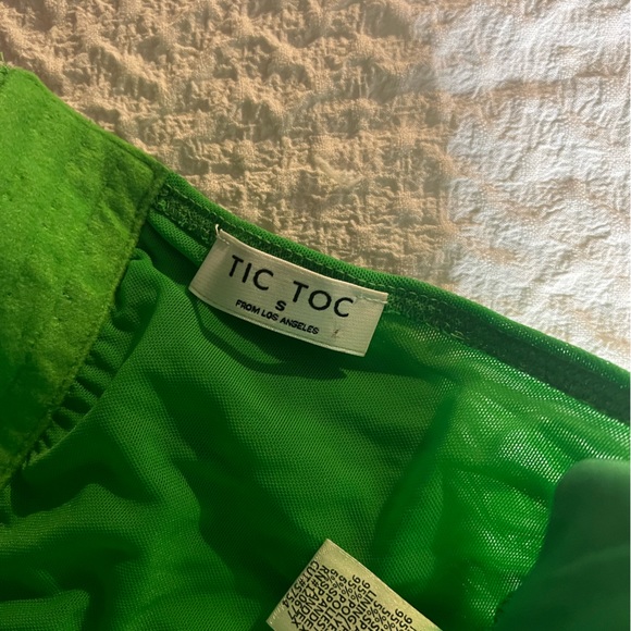 Green Mesh Corset - Picture 4 of 7